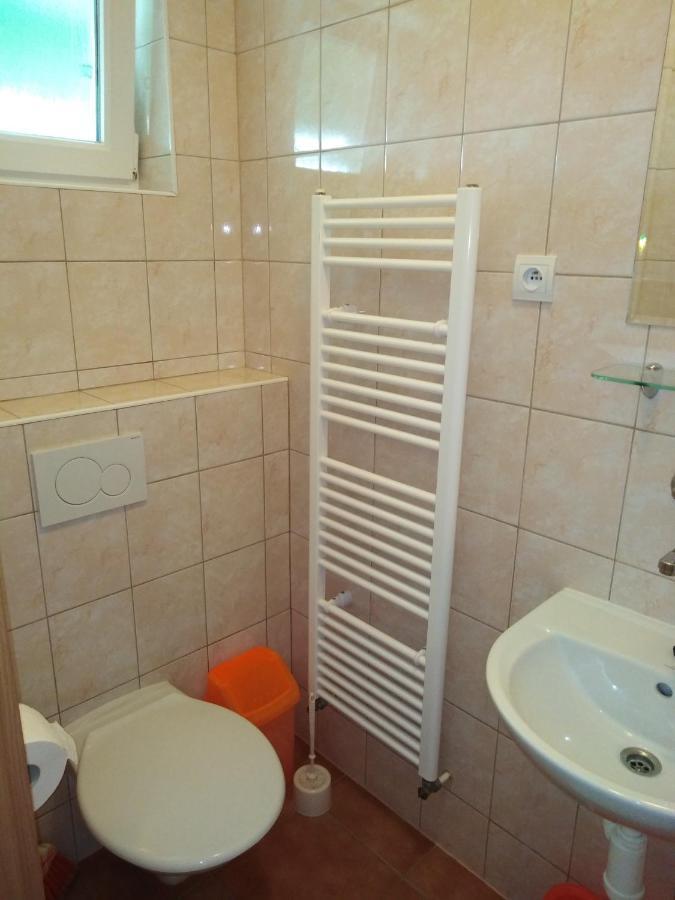 Privat Sulamit Hotel Podhájska Buitenkant foto